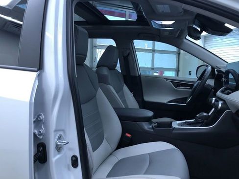 Used 2023 Toyota RAV4 Limited image 22