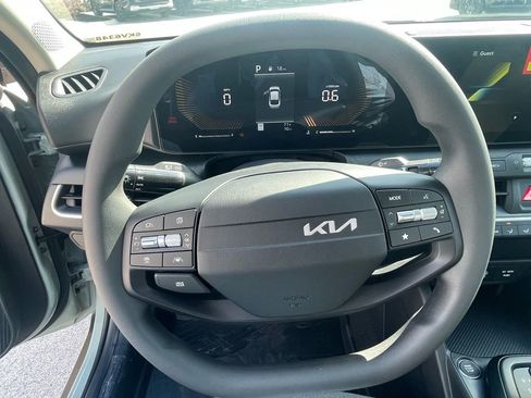 New 2026 Kia K4 LXS image 13