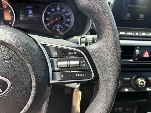 Certified 2021 Kia Forte Sedan FWD image 27