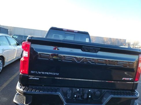 Used 2025 Chevrolet Silverado 1500 RST w/ Convenience Package II image 9