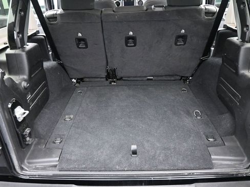 Used 2021 Jeep Wrangler Unlimited Sport image 14