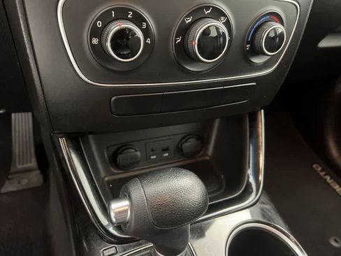 Used 2014 Kia Sorento LX image 8