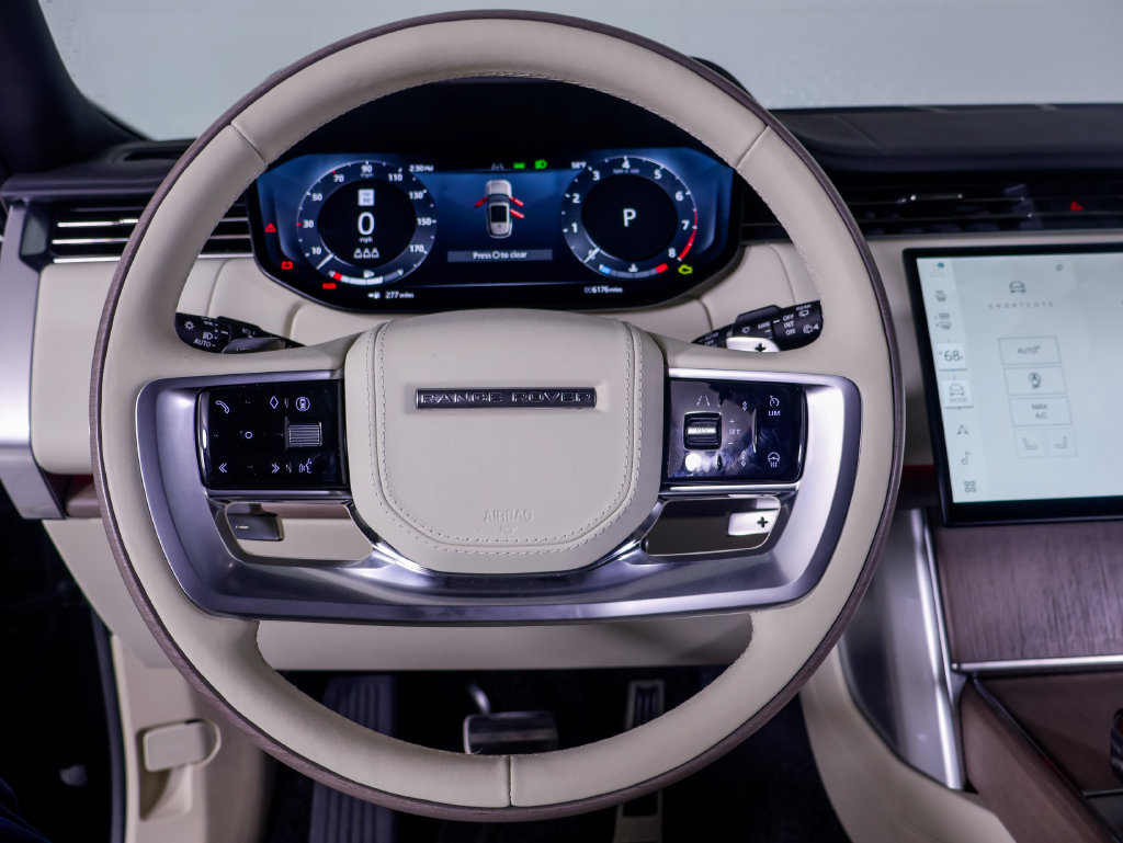 Used 2026 Land Rover Range Rover SE AWD/4WD image 19