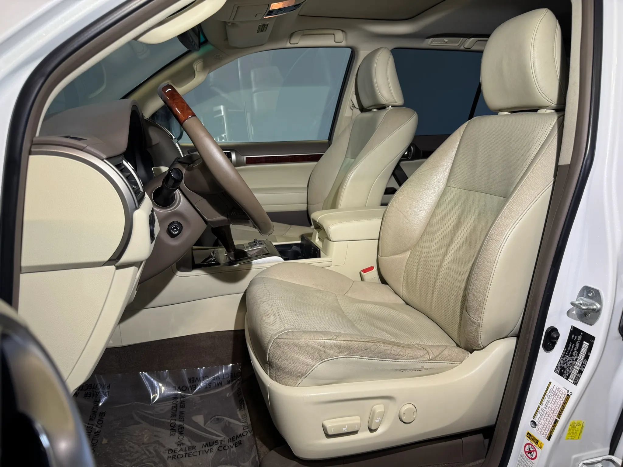 Used 2015 Lexus GX 460 w/ Premium Package AWD/4WD image 10
