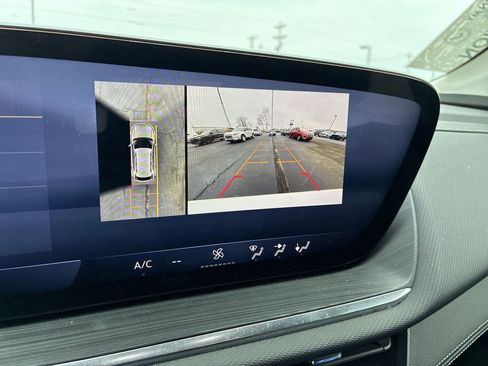 Used 2025 Buick Envision Preferred image 16