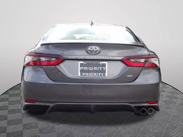 Used 2023 Toyota Camry SE w/ Cold Weather Package FWD image 3