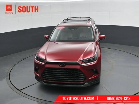 Used 2024 Toyota Grand Highlander AWD image 52