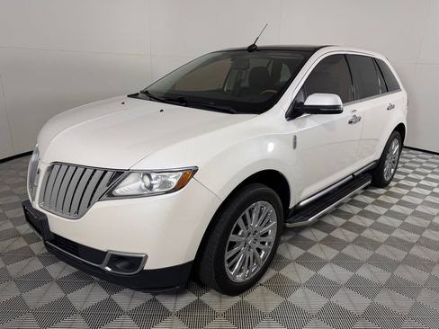 Used 2013 Lincoln MKX AWD image 9