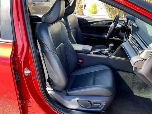 Used 2025 Toyota Camry XSE w/ Premium Plus Package image 6