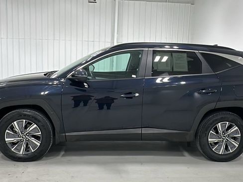 Used 2022 Hyundai Tucson Blue image 3