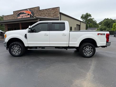 Used 2017 Ford F250 Lariat w/ Lariat Value Package AWD/4WD image 5