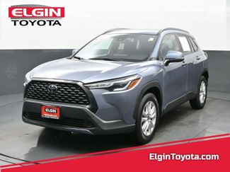 Used 2022 Toyota Corolla Cross LE w/ Moonroof Package video 1