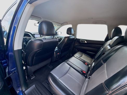 Used 2019 Nissan Pathfinder SL w/ Rock Creek Edition FWD image 25