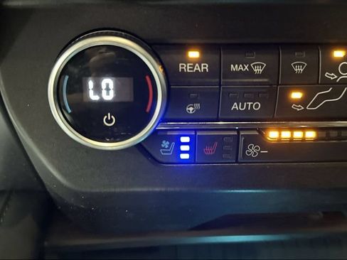 Used 2020 Ford Expedition Platinum AWD/4WD image 34