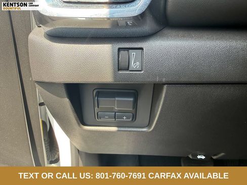 Used 2024 GMC Canyon Elevation w/ Convenience Package AWD/4WD image 18