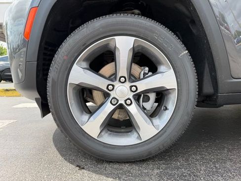New 2026 Jeep Grand Cherokee Limited AWD/4WD image 7