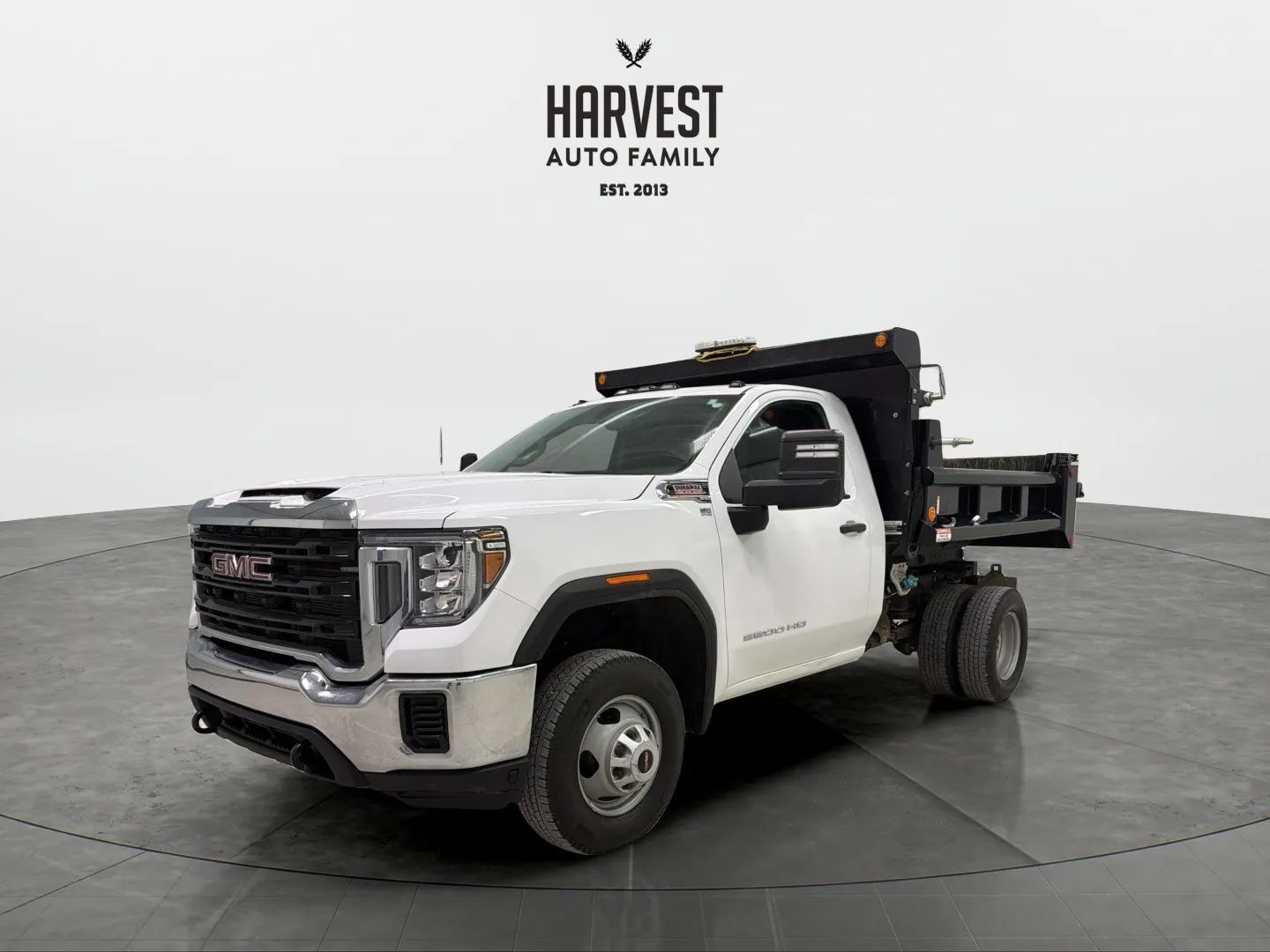 Used 2022 GMC Sierra 3500 Pro w/ Convenience Package RWD image 1