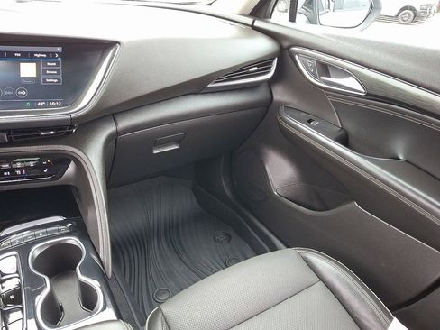 Used 2021 Buick Envision Essence w/ Sport Touring Package image 17