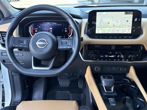 Certified 2023 Nissan Rogue Platinum w/ Platinum Premium Package image 7