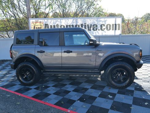Used 2022 Ford Bronco Wildtrak image 4