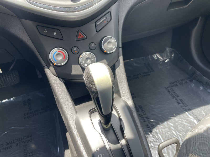 Used 2019 Chevrolet Sonic LT FWD image 18