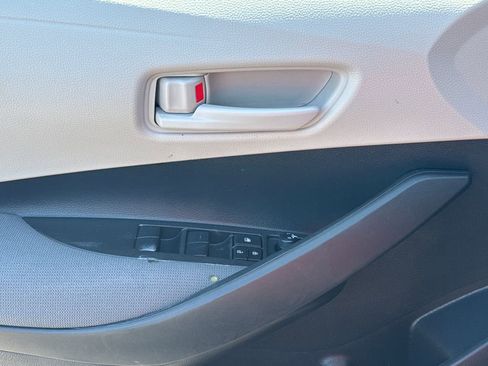 Used 2023 Toyota Corolla LE w/ Carpet Mat Package (TMS) FWD image 33