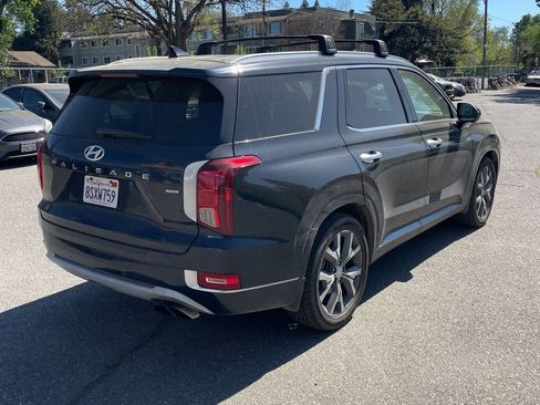 Used 2021 Hyundai Palisade Limited w/ Cargo Package image 3