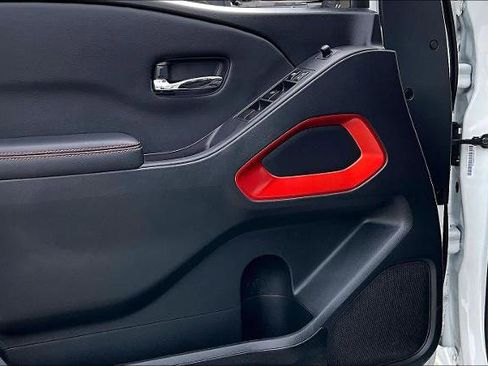 Certified 2025 Nissan Frontier Pro-X w/ Tow Package image 22