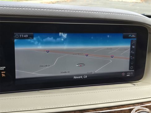 Used 2019 Mercedes-Benz S 560 Sedan image 21