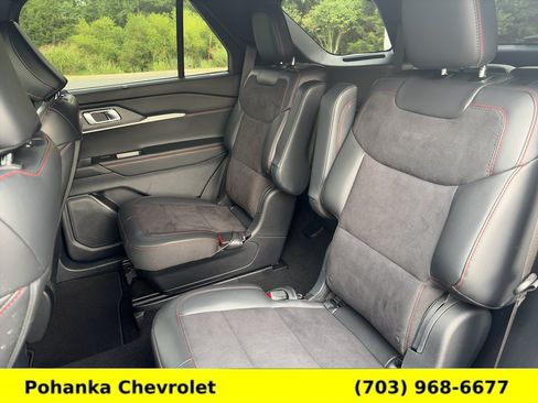 Used 2025 Ford Explorer ST AWD/4WD image 22