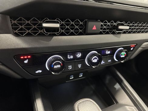 Certified 2023 Honda Accord EX image 21