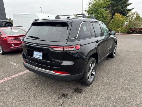 Used 2023 Jeep Grand Cherokee 4WD 4xe w/ Luxury Tech Group II image 9