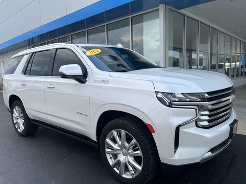 Used 2021 Chevrolet Tahoe High Country w/ Premium Package AWD/4WD image 9