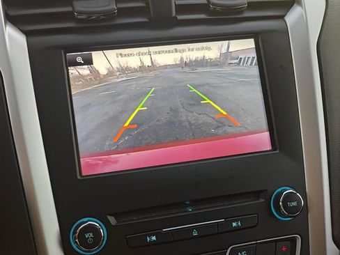 Used 2016 Ford Fusion SE image 23