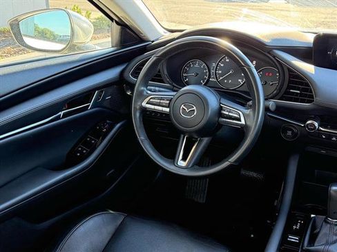 Used 2019 MAZDA MAZDA3 Sedan w/ Premium Package image 10