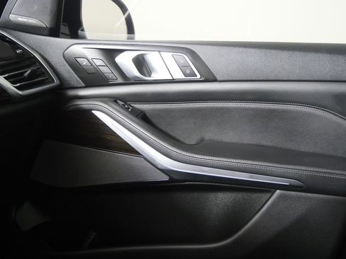 Used 2019 BMW X5 xDrive40i w/ M Sport Package image 26