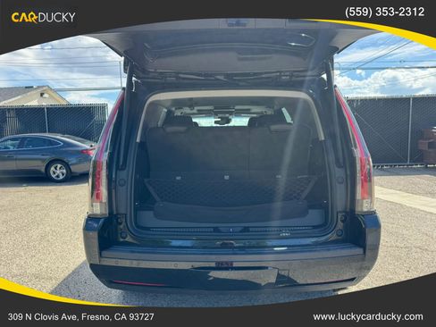 Used 2015 Cadillac Escalade Premium RWD image 29