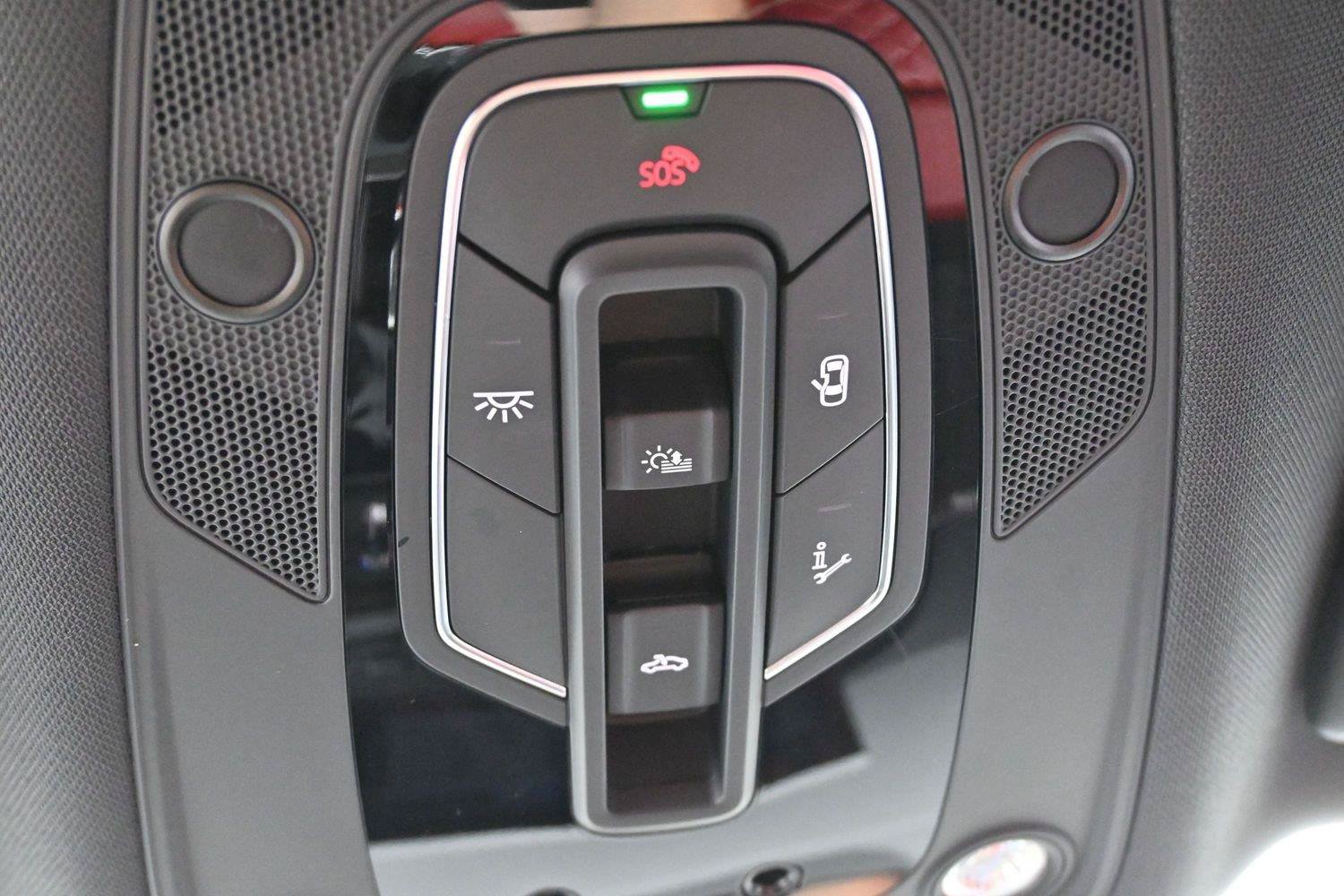 Used 2024 Audi SQ5 Prestige AWD/4WD image 31