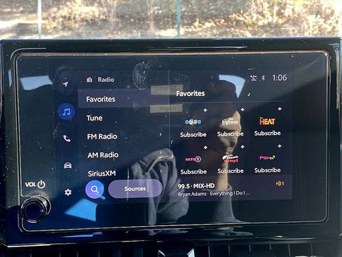 Certified 2024 Toyota Corolla SE image 17