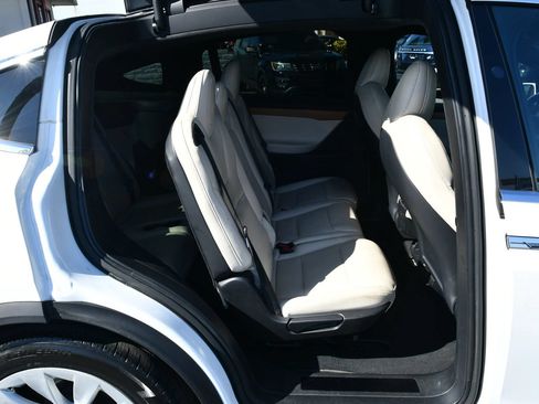 Used 2021 Tesla Model X Long Range AWD/4WD image 20