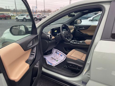 New 2026 Chevrolet Equinox ACTIV w/ Convenience Package III image 7