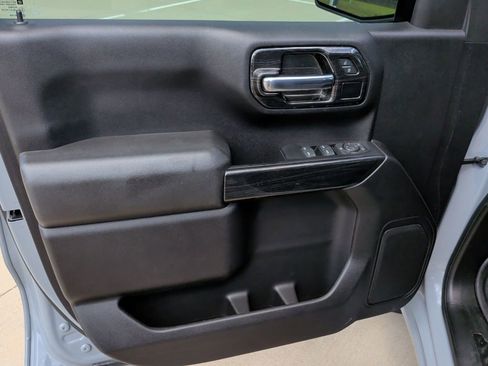 Used 2024 Chevrolet Silverado 1500 Custom image 10