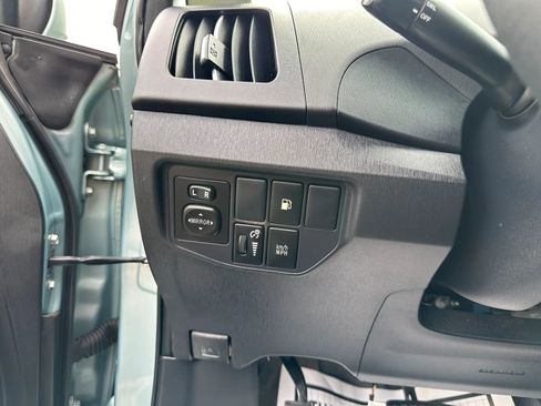 Used 2014 Toyota Prius Prime Plug-In Hybrid image 19