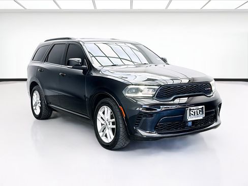 Used 2024 Dodge Durango GT RWD image 3