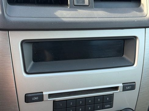 Used 2011 Ford Fusion SE w/ 202A Rapid Spec Order Code image 8