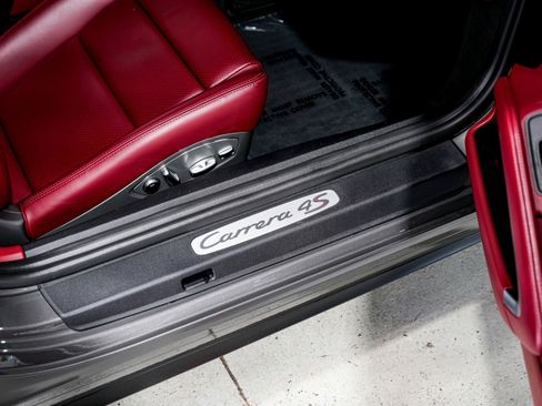 Used 2019 Porsche 911 Carrera 4S image 30