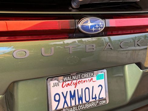 Certified 2026 Subaru Outback Premium AWD/4WD image 7