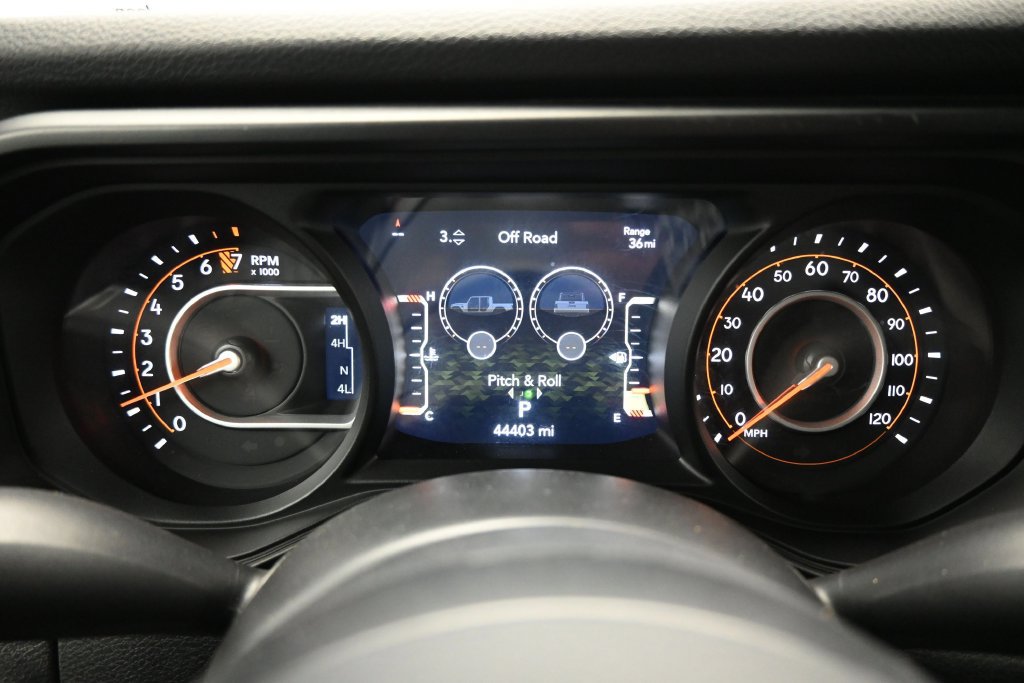 Used 2025 Jeep Gladiator Sport AWD/4WD image 15