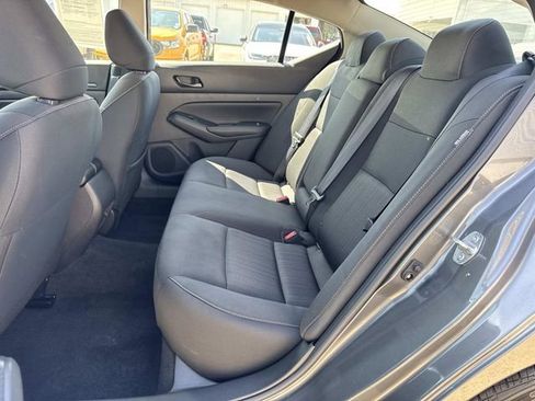 Used 2025 Nissan Altima 2.5 SV image 20