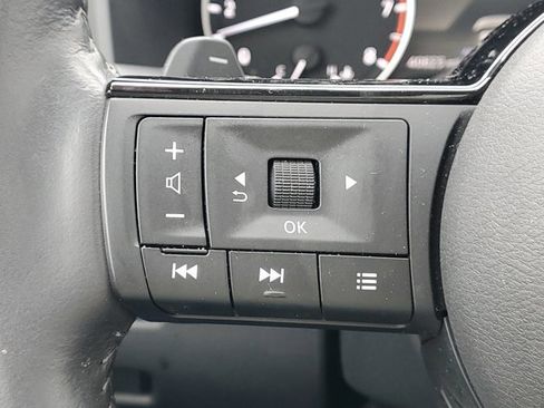 Certified 2023 Nissan Rogue SV w/ SV Premium Package image 11